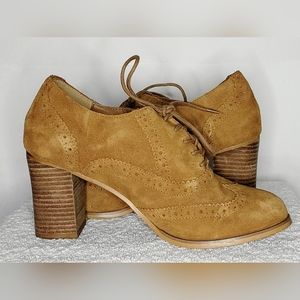 Pre-worn, Steve Madden Suede Oxford, Sz. 10